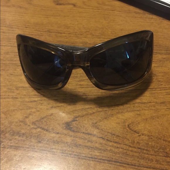 Vogue Sunglasses - Picture 4 of 4